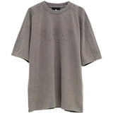 Grey t-shirt, front view