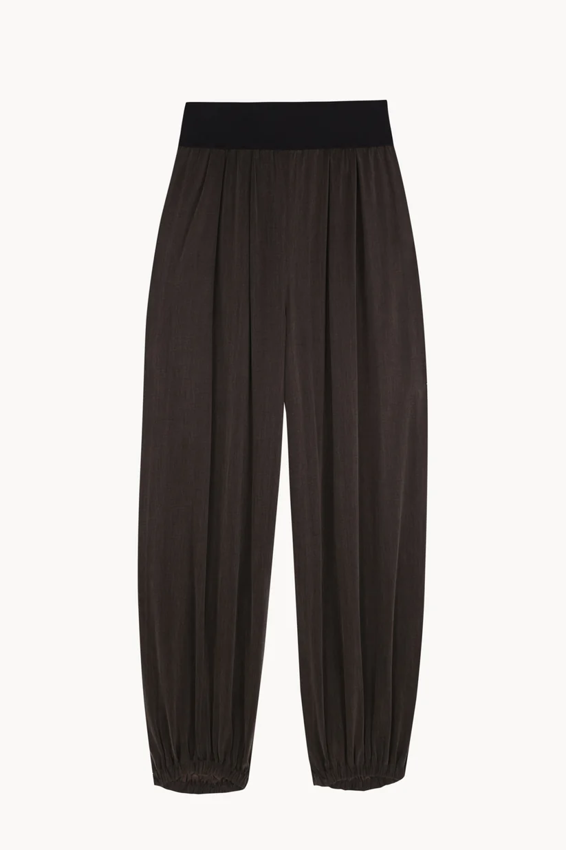 Brown pants, front view