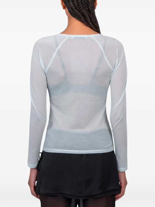 Blue t-shirt, full body view