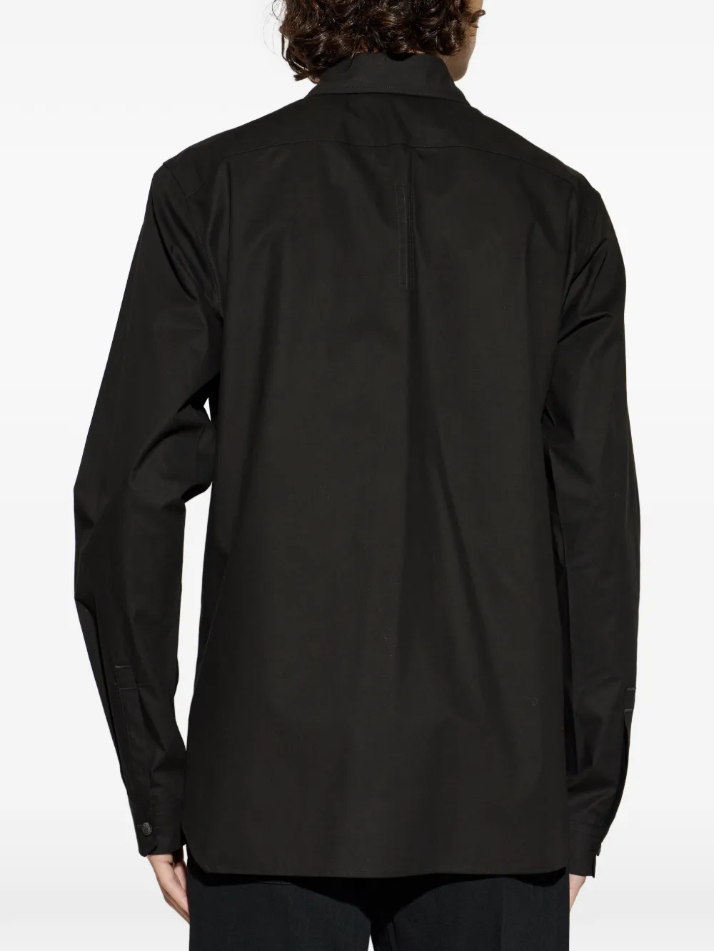 Black shirt, full body view