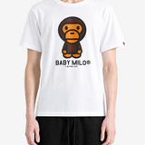 White t-shirt, full body view
