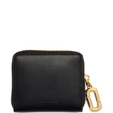 Black accessories, front view