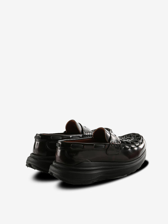 brown shoes, back view