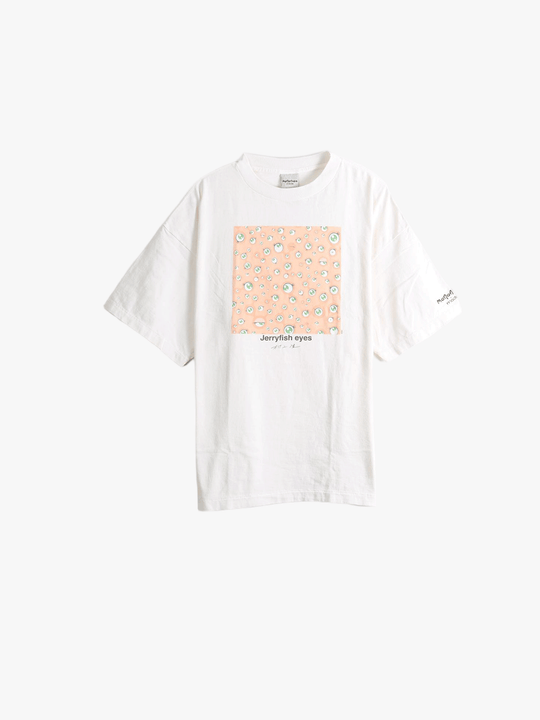 White t-shirt, front view