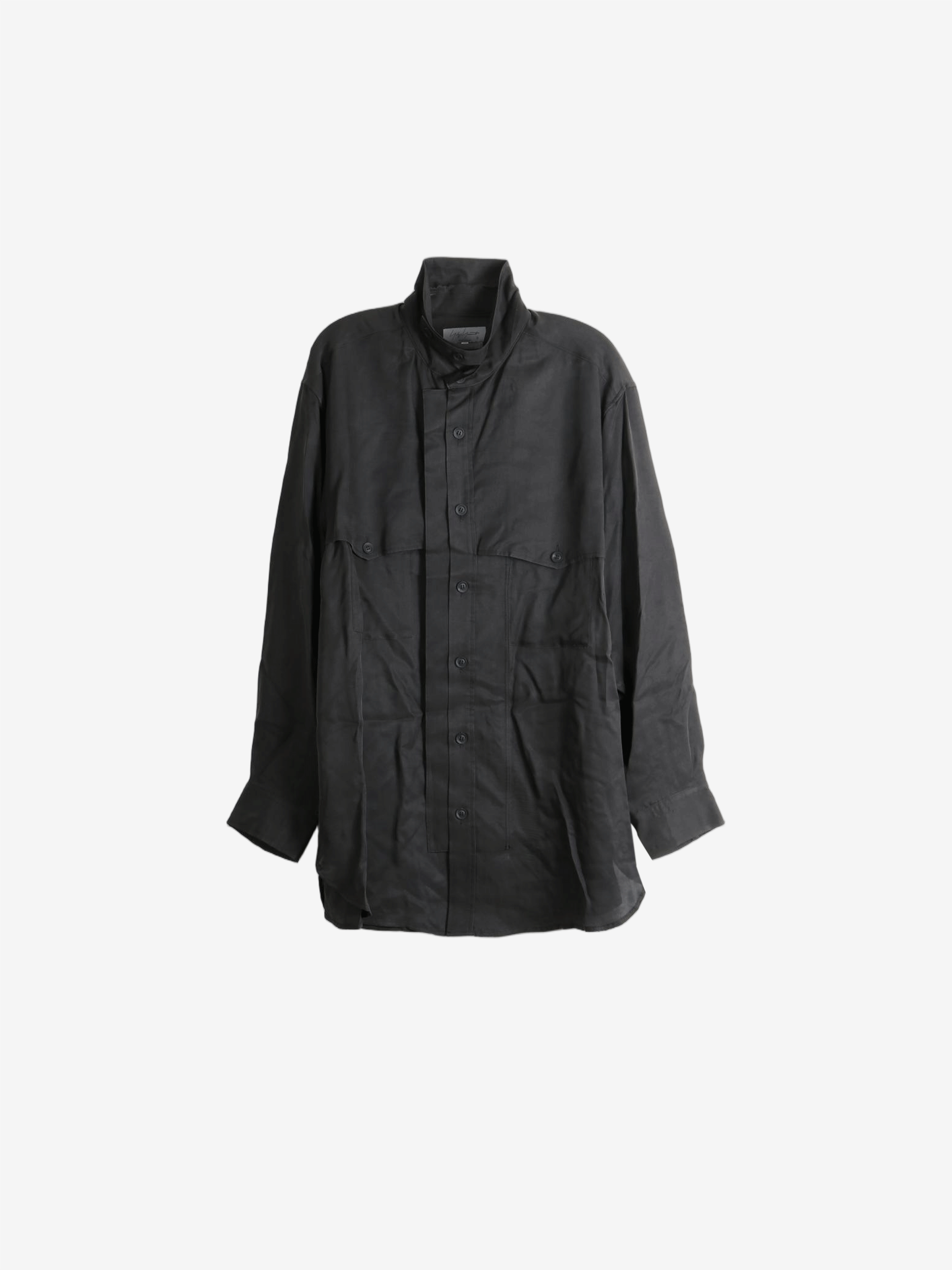 Black shirt, front view