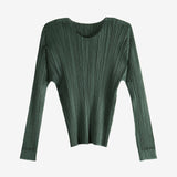 Green top, front view