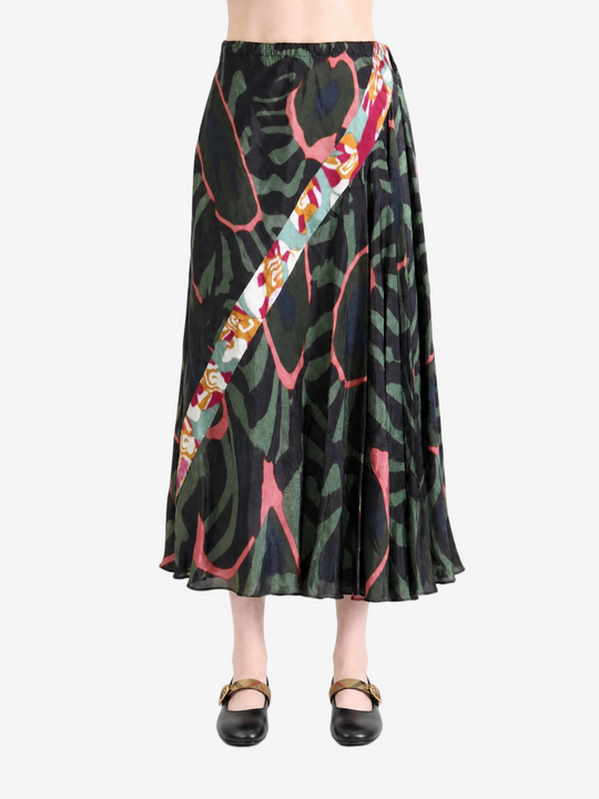 Green skirt, full body view