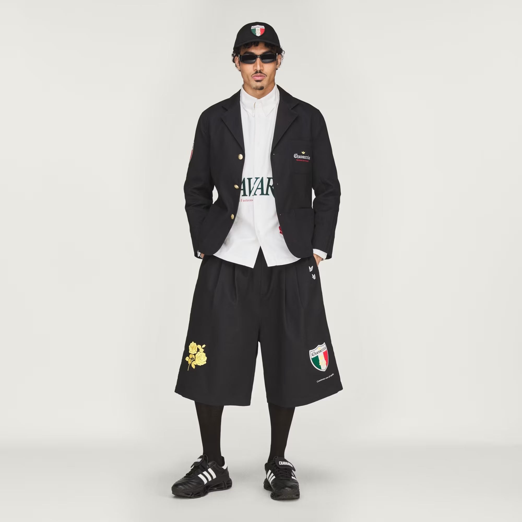 black blazer,full body view