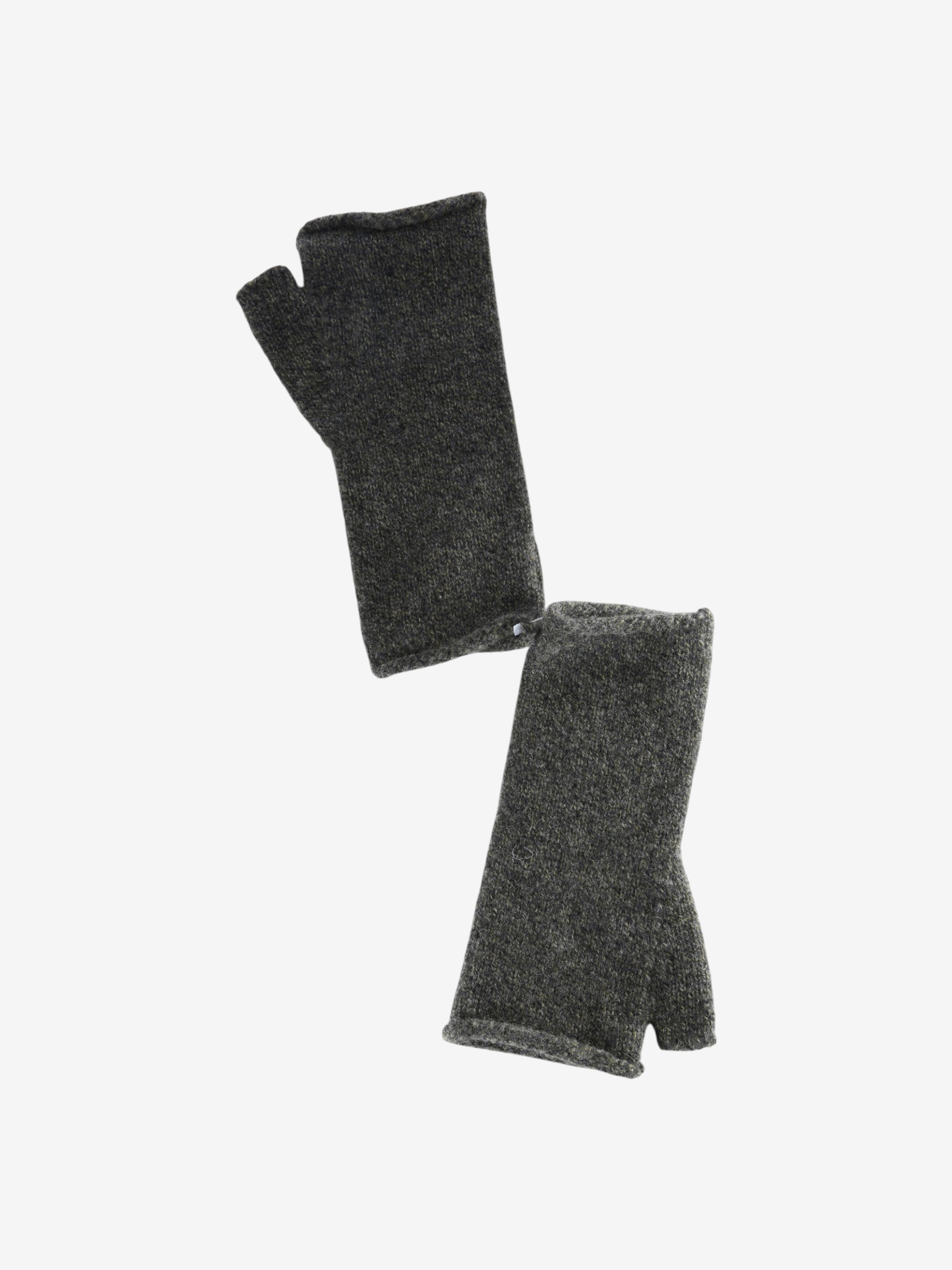 Grey accessories, front view
