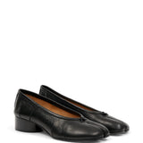 Black shoes, front view