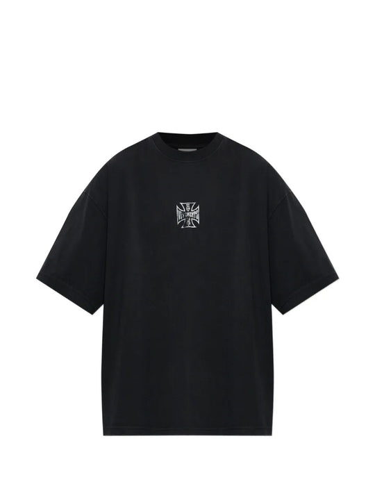 Black t-shirt, front view