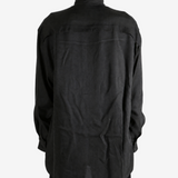 Black shirt, full body view