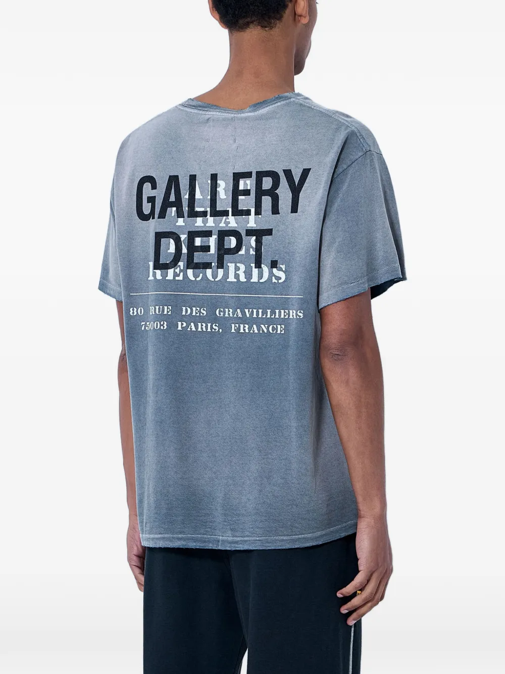 Grey t-shirt, full body view