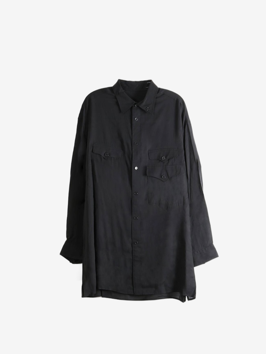 Black shirt, front view