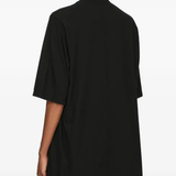 Black t-shirt, full body view