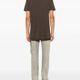 Brown t-shirt, full body view