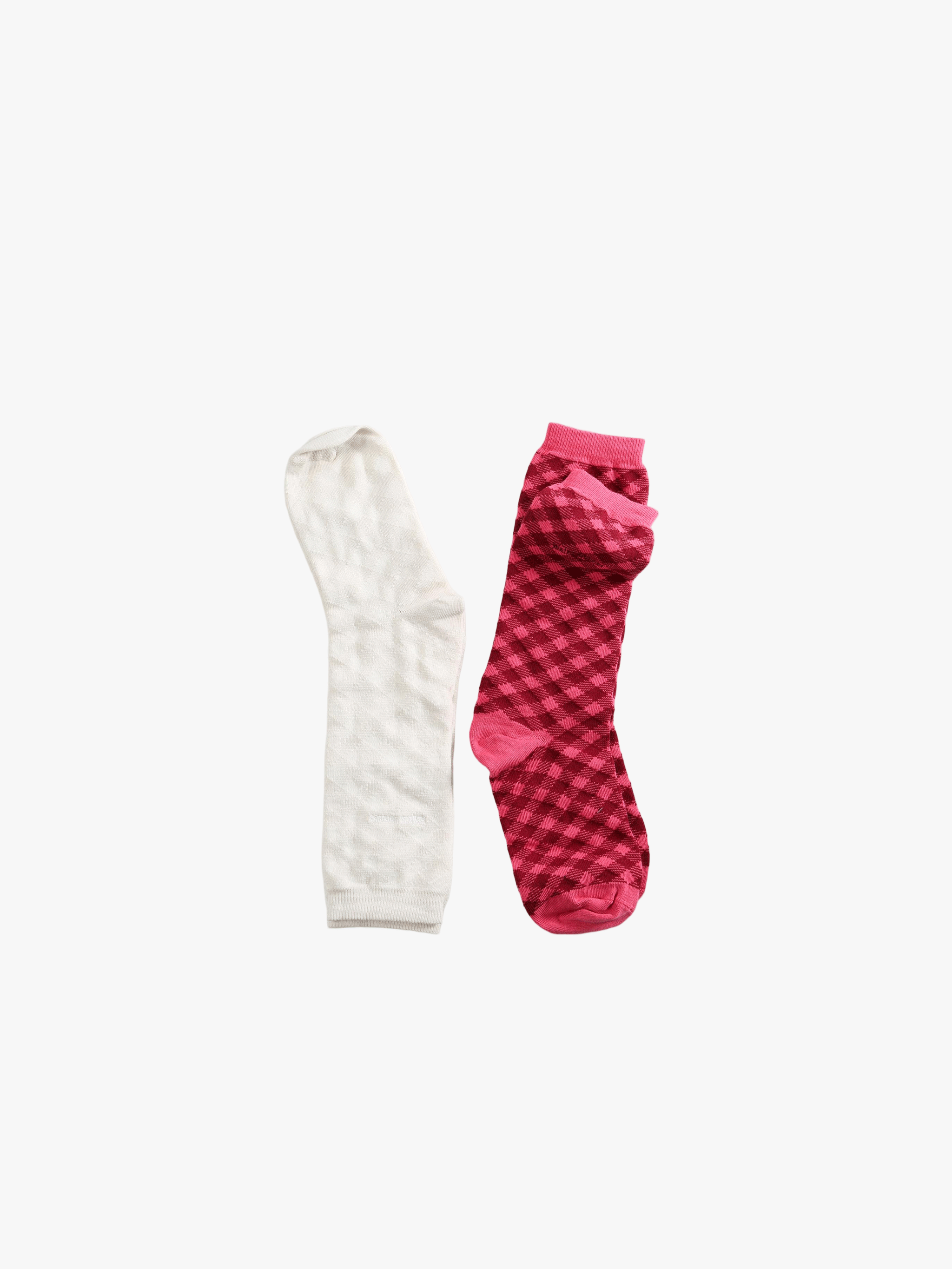 Red small accessories, front view