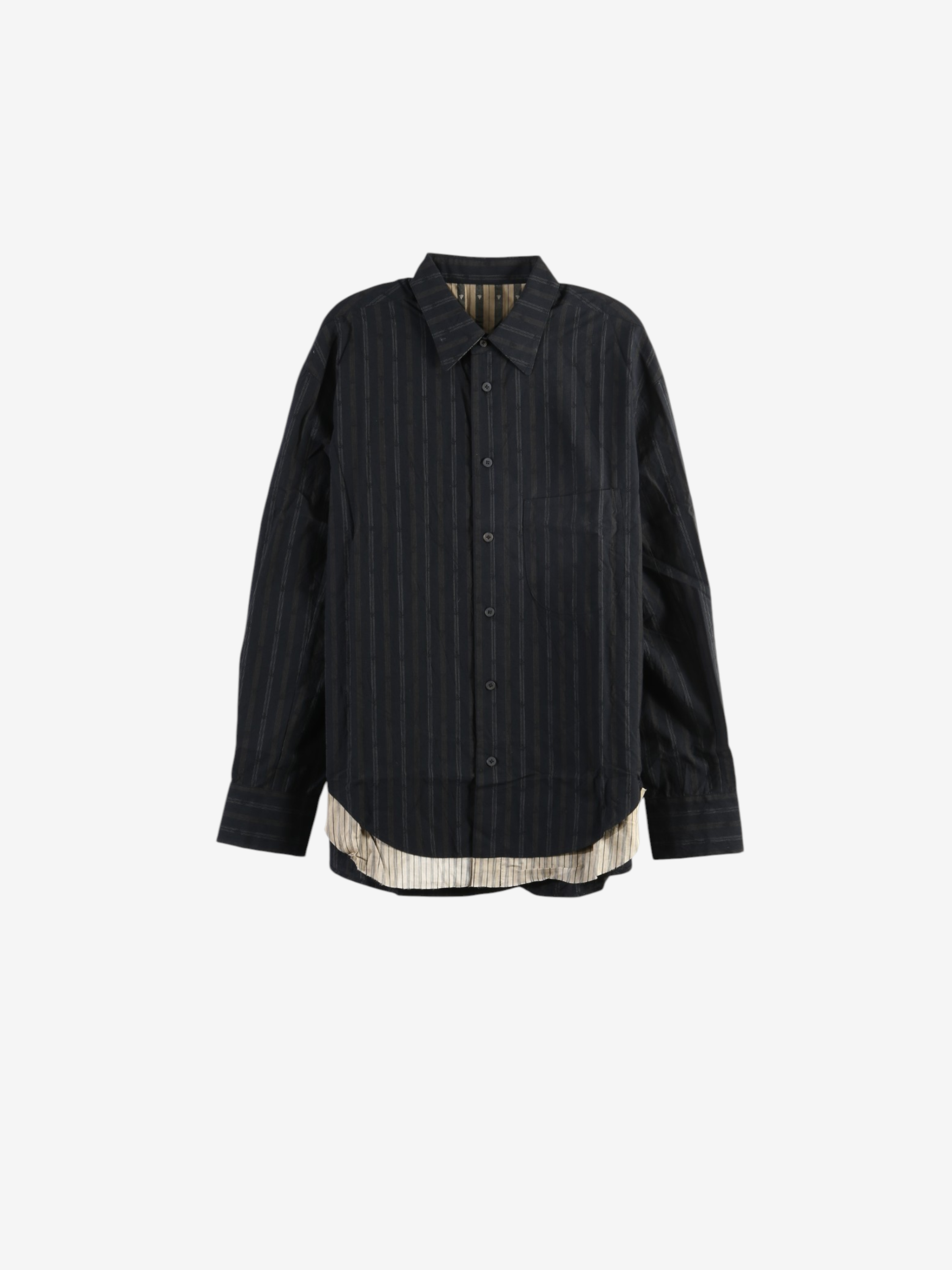 Black shirt, front view