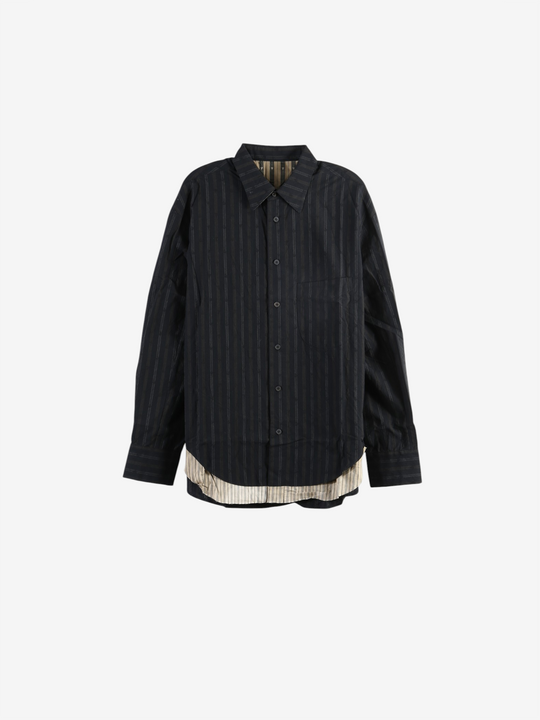 Black shirt, front view