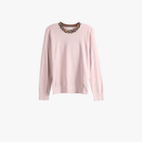 Pink knitwear, front view