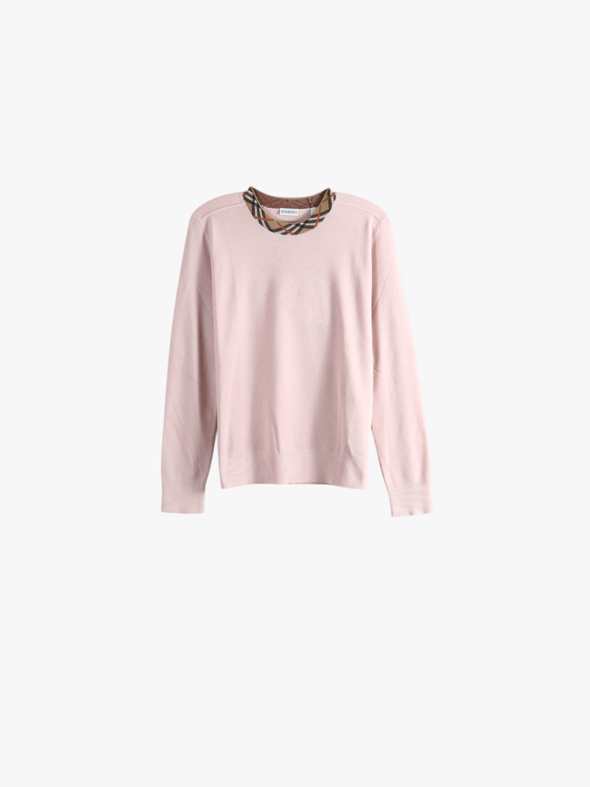 Pink knitwear, front view