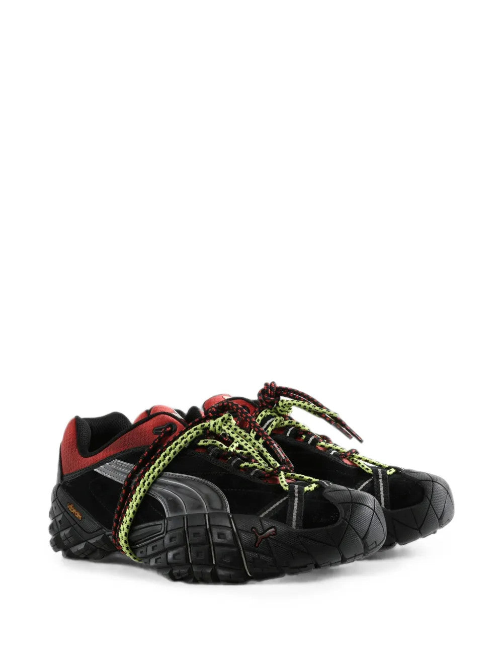 Black shoes, front view