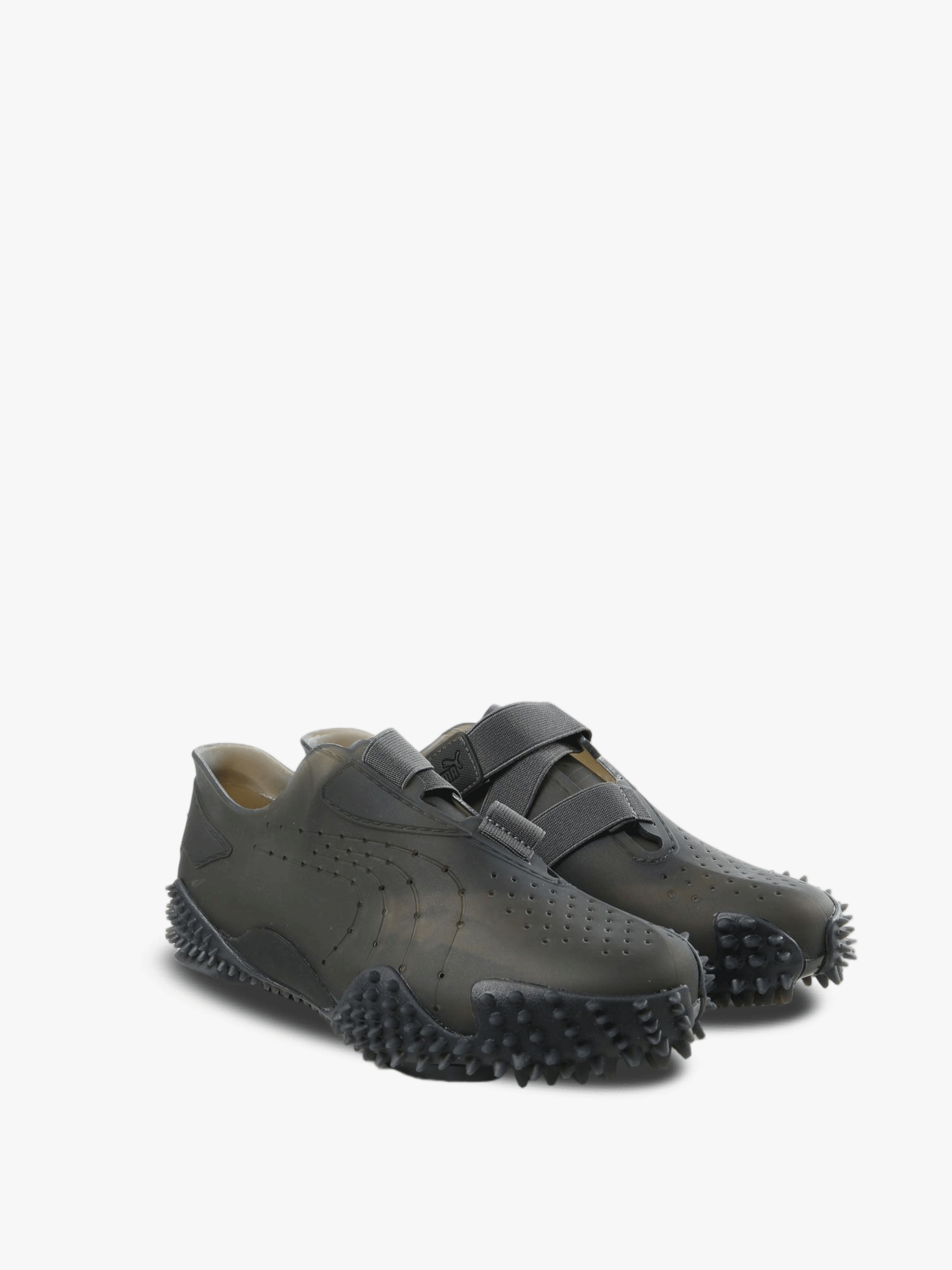 Grey sneakers,back view