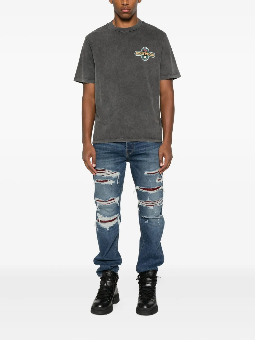 Grey T-shirt, full body view