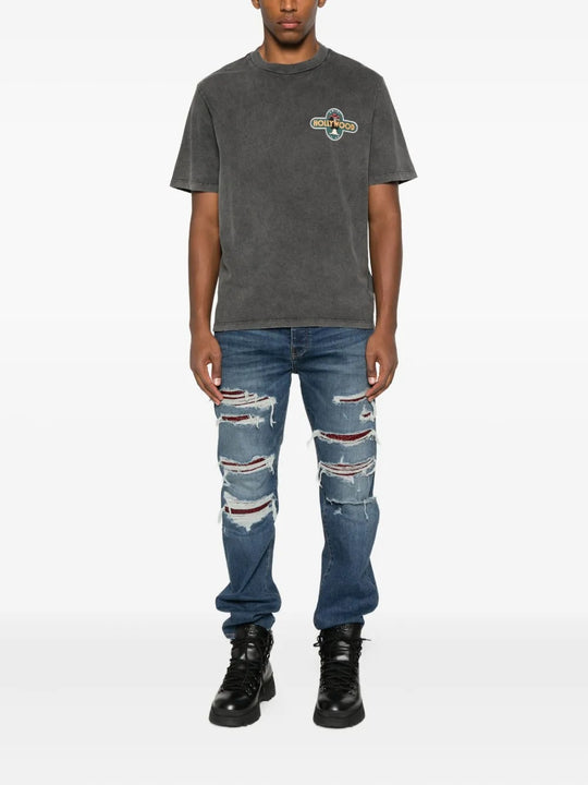 Grey T-shirt, full body view