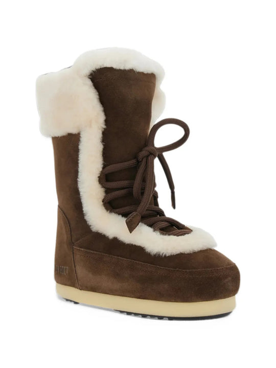 Brown boots, front view