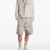 Grey t-shirt, full body view