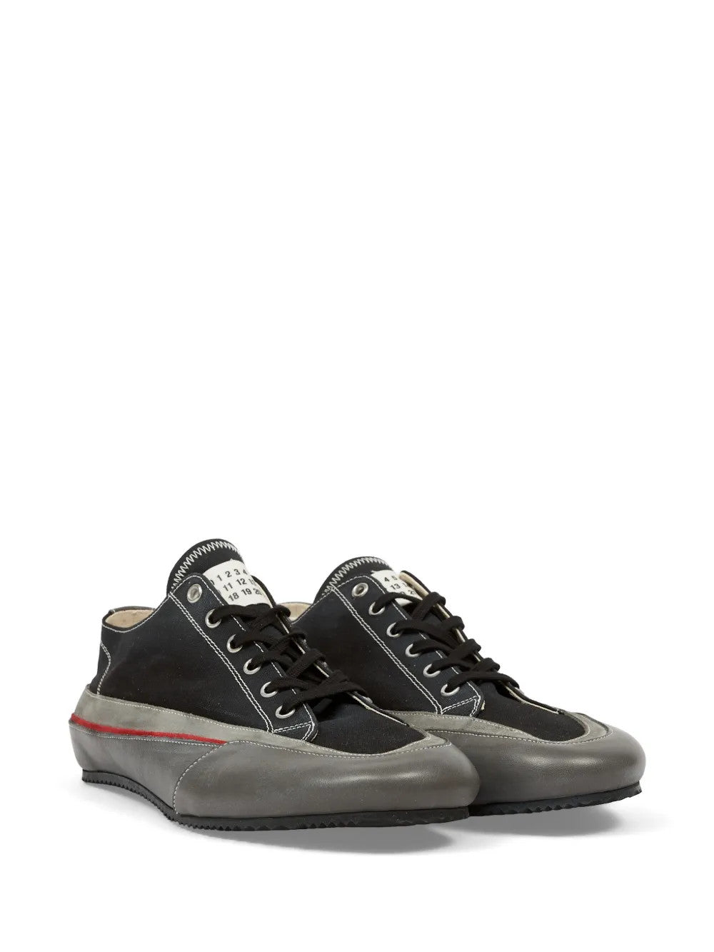 Black shoes, front view