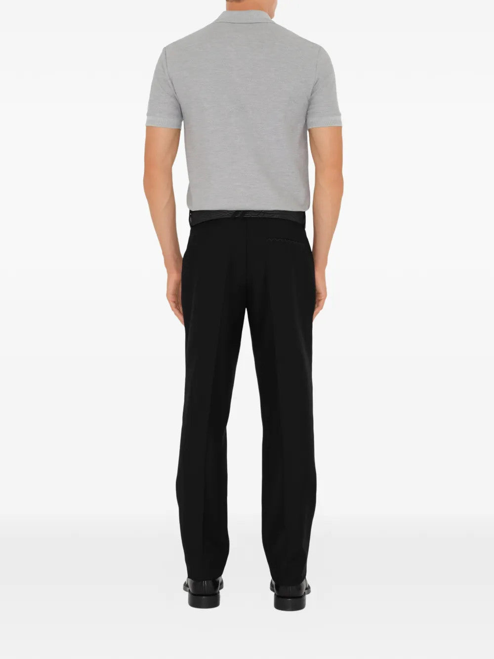 Grey top, full body view