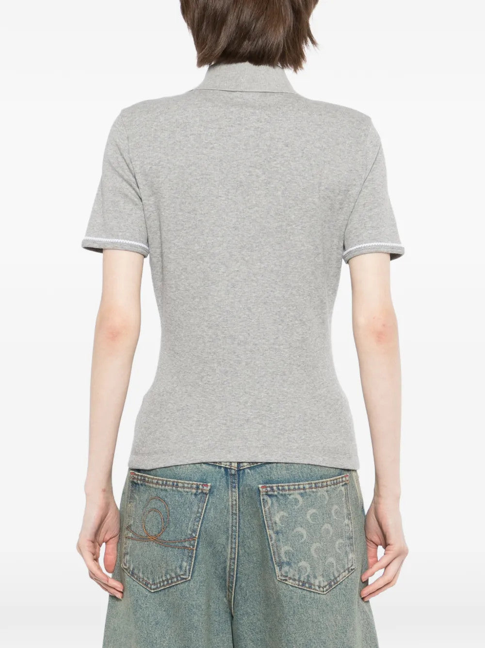 Grey t-shirt, full body view