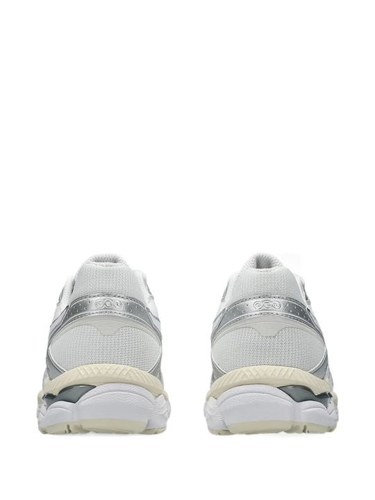 White sneakers,back view