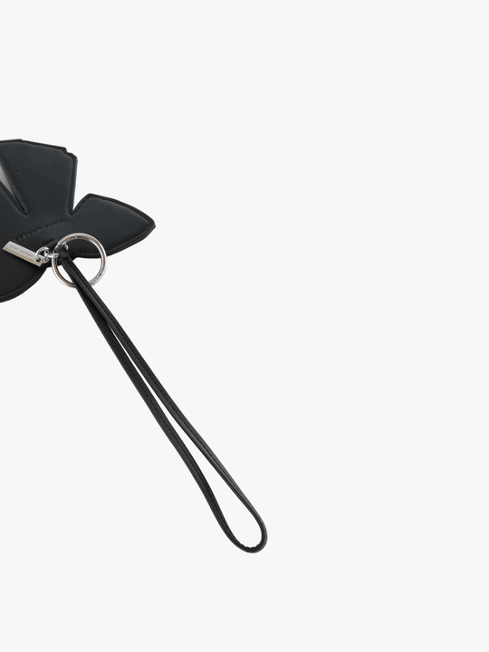 Black accessories, front view