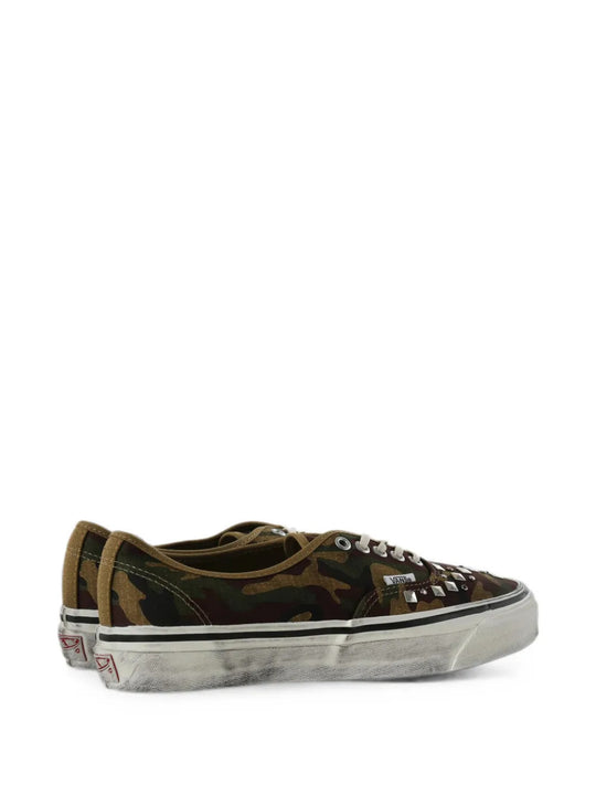 Green shoes, side view
