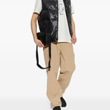 White t-shirt, full body view