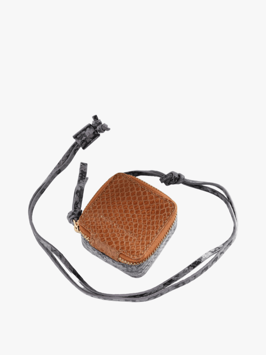 Brown bag, front view