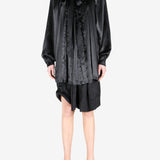 Black shirt, full body view