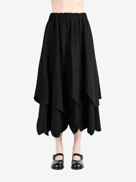 Black skirt, front view