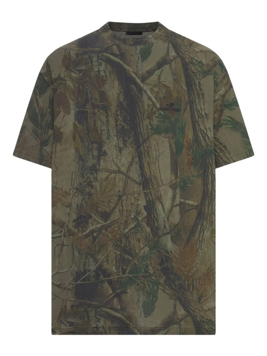 Green t-shirt, front view