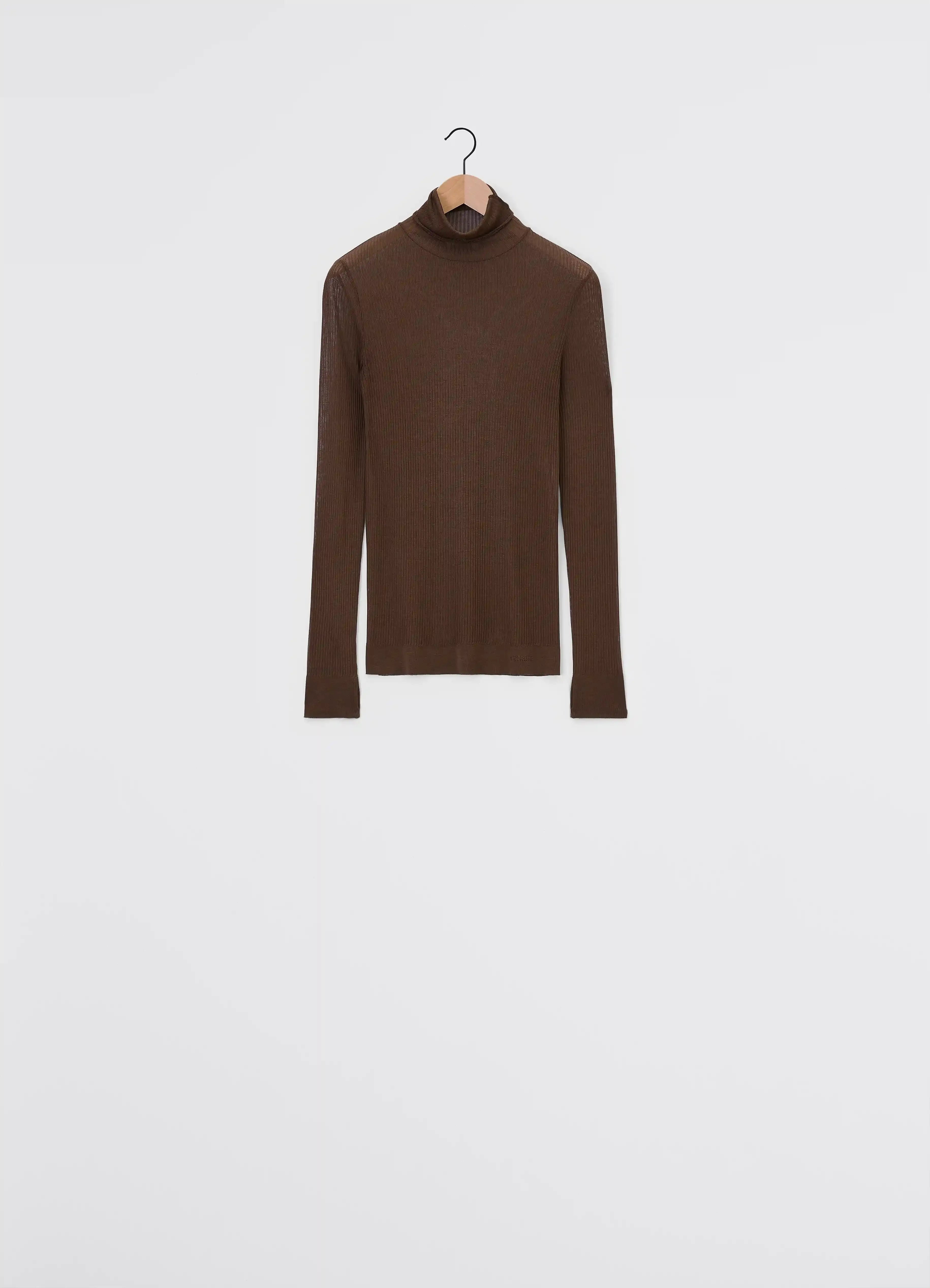 Brown top, front view