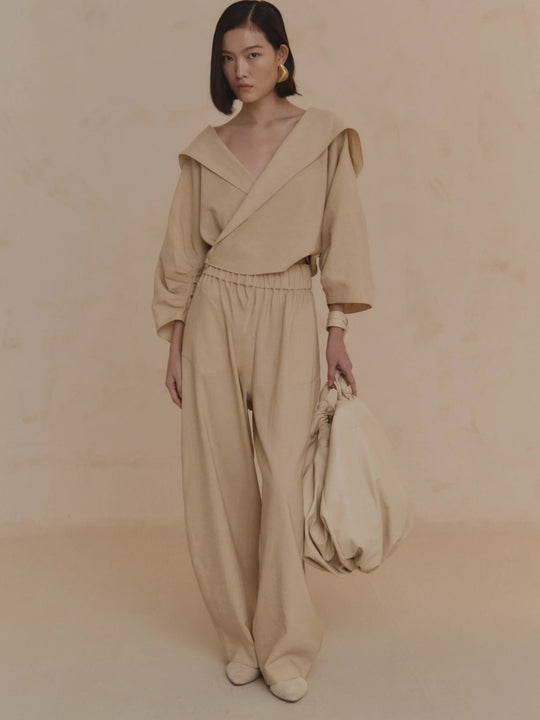 Tan pants,full body view