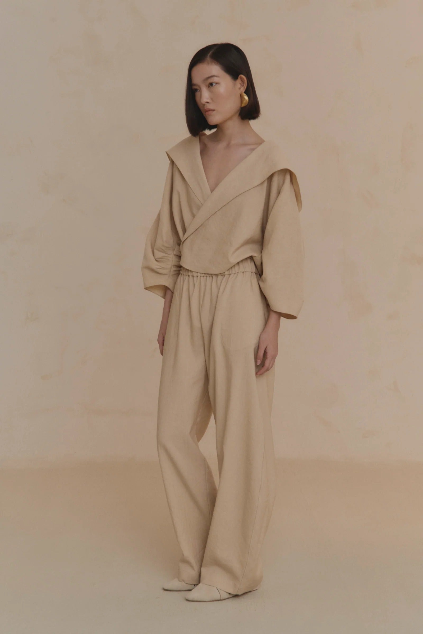 Tan pants,full body view