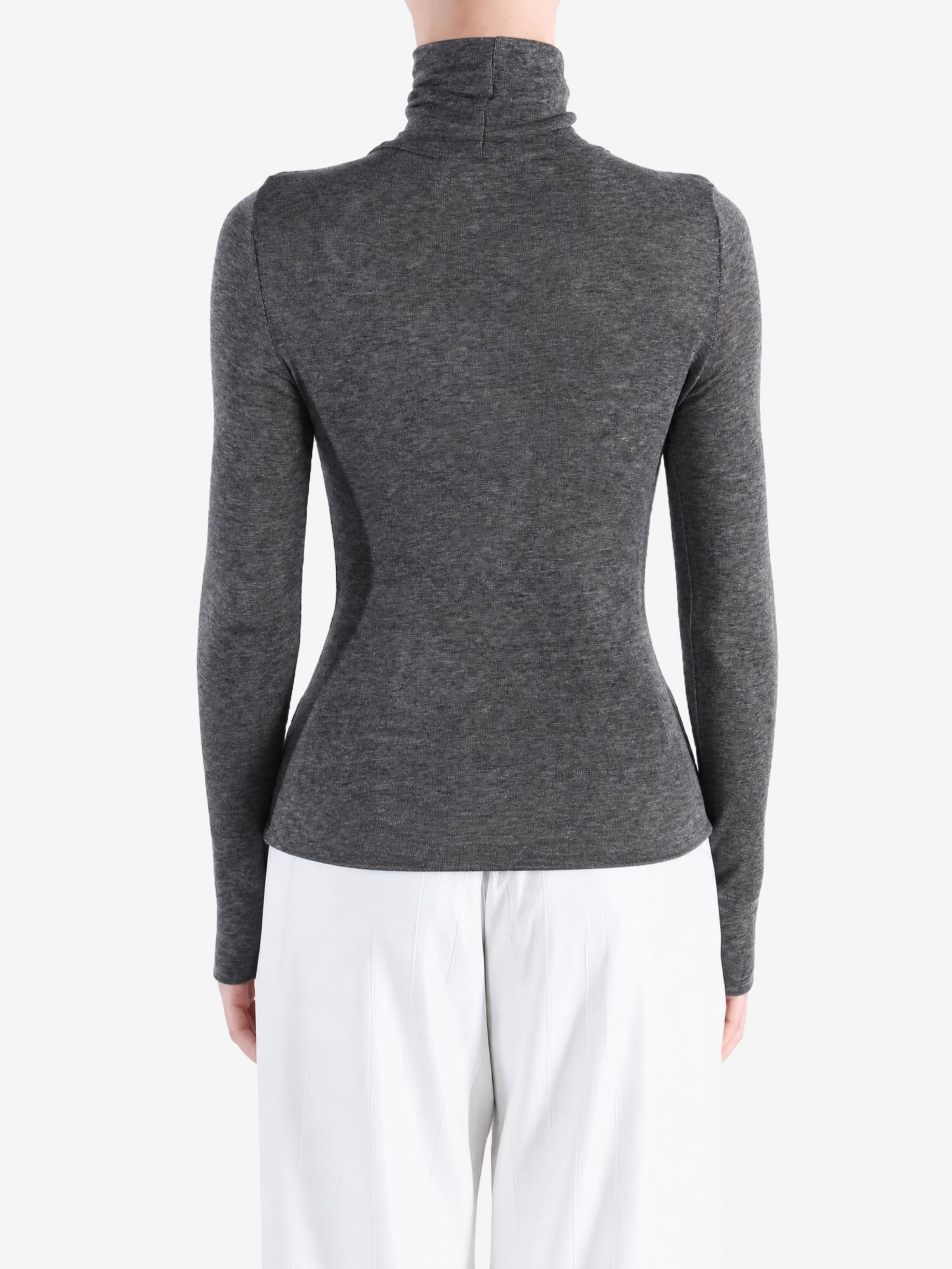 Grey t-shirt, full body view