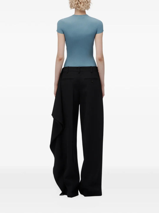 Blue t-shirt, front view