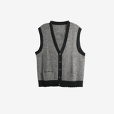Grey knitwear, front view
