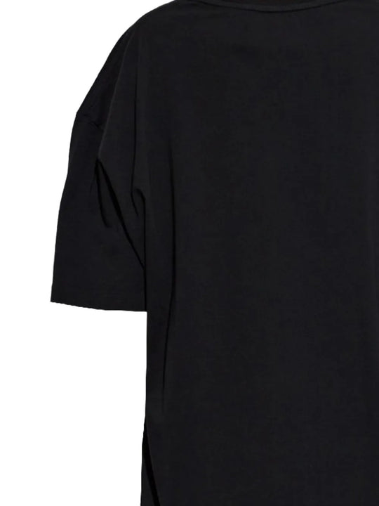 Black t-shirt, back view