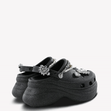 Black shoes, front view